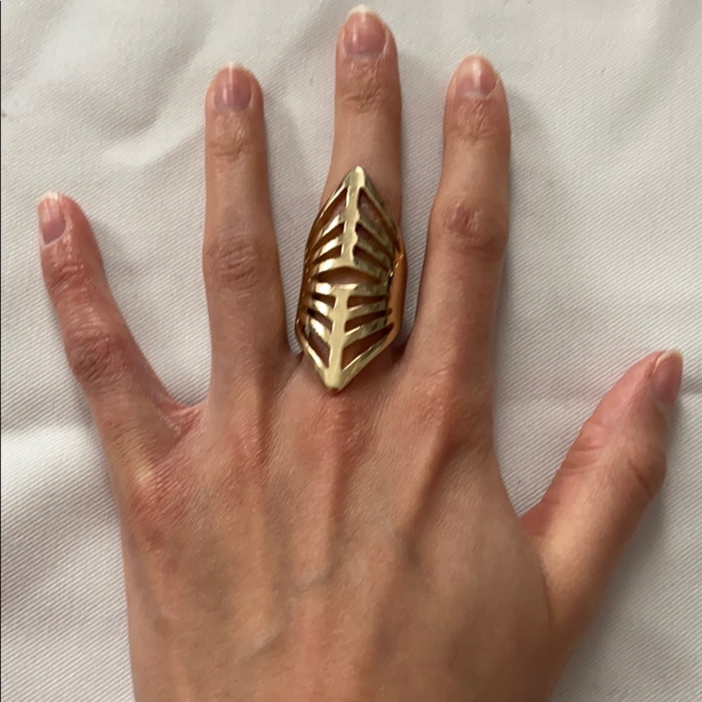 Ring - Picture 2 of 2